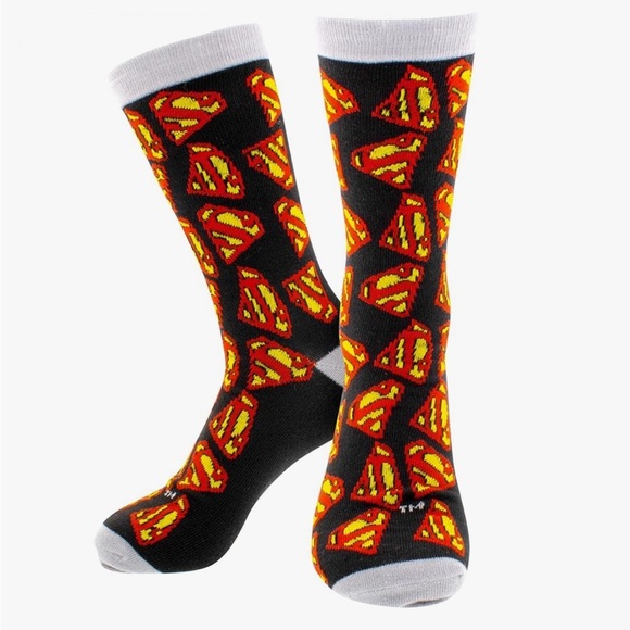 Superman Logo Collage Crew Socks Multi-Color Size 9-13 - Picture 1 of 2